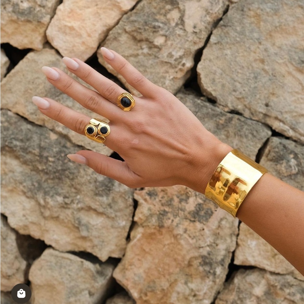 18 K Gold Plated Ring Set - Picture 2 of 12